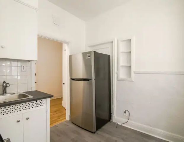 4870 Queen Mary Road | 4890 Queen Mary Road, Montreal - Photo 1