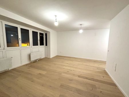 1190! Generalsanierte 2-Zimmer Wohnung mit neuer Küche ab Dezember 24! - Photo 2