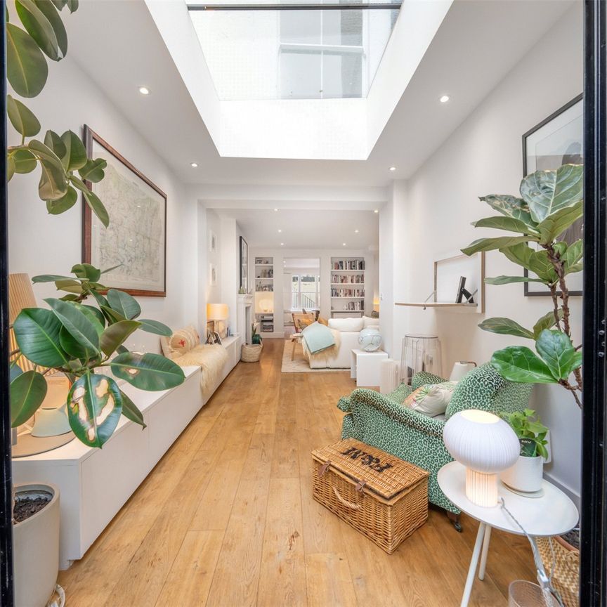 Gloucester Avenue, Primrose Hill, London, NW1 maisonette to rent - Photo 1