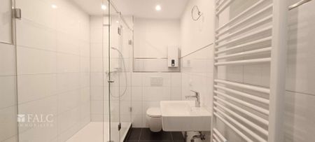 Modernisierte 2-Zimmer im gepflegten 8-Familienhaus mit Balkon - Foto 3