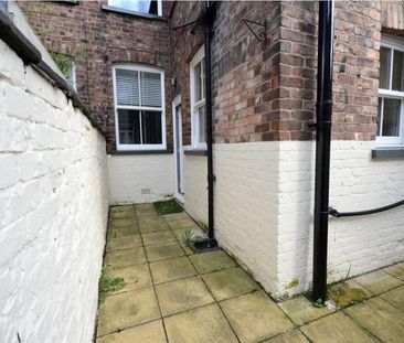 2 Bedroom Terraced To Let - Photo 5