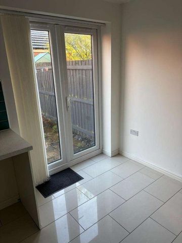 Iveston Avenue, Great Park, Newcastle, NE13 - Photo 5