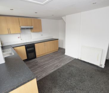 2 Bedroom Terraced House - Photo 5