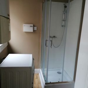 2 Bed Flat, Ravenswood Road, BS6 - Photo 3