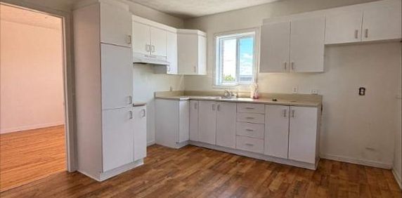 2 CH - 1 SDB - Windsor - $975 /mo - Photo 2