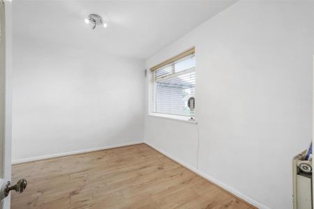 2 bedroom maisonette to rent - Photo 3