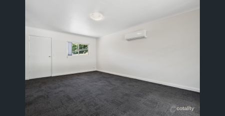 Large Family Home - Photo 4