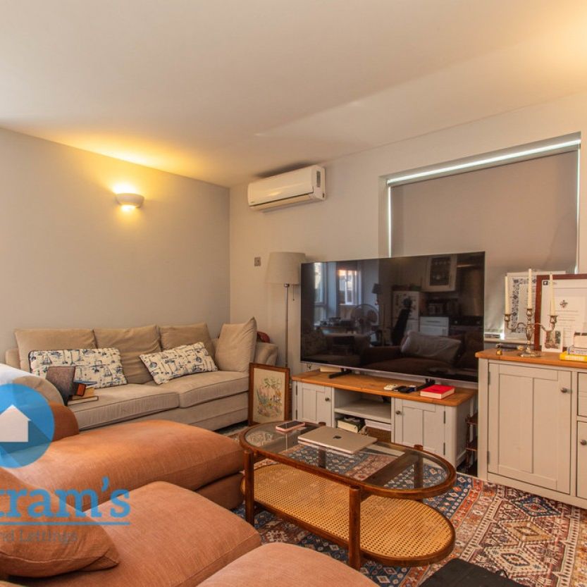 1 bed Flat for Rent - Photo 1