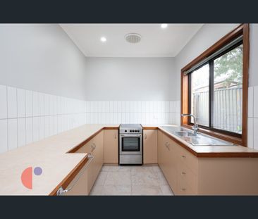 2/8 Station Avenue, Blackwood, SA 5051 - Photo 4