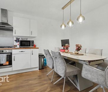 3 bedroom terraced house to rent - Photo 2