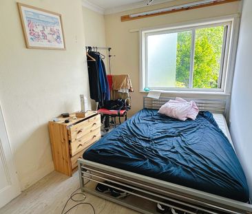 Room in a Shared House, Burgess Road, SO16 - Photo 5