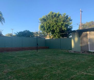 Spacious 4-Bedroom Family Home with Sunroom - Photo 1