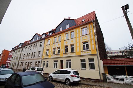 frisch sanierte 3-Zi-EG-Whg mit Terrasse, Fußbodenheizung, Dusche - Photo 3