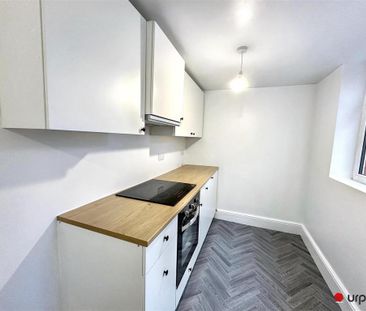 2 bedroom terraced house to rent - Photo 6