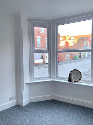 2 Bedroom End Terraced House - Photo 1