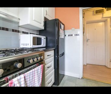 Room in a Shared House, Morris House, E2 - Photo 4