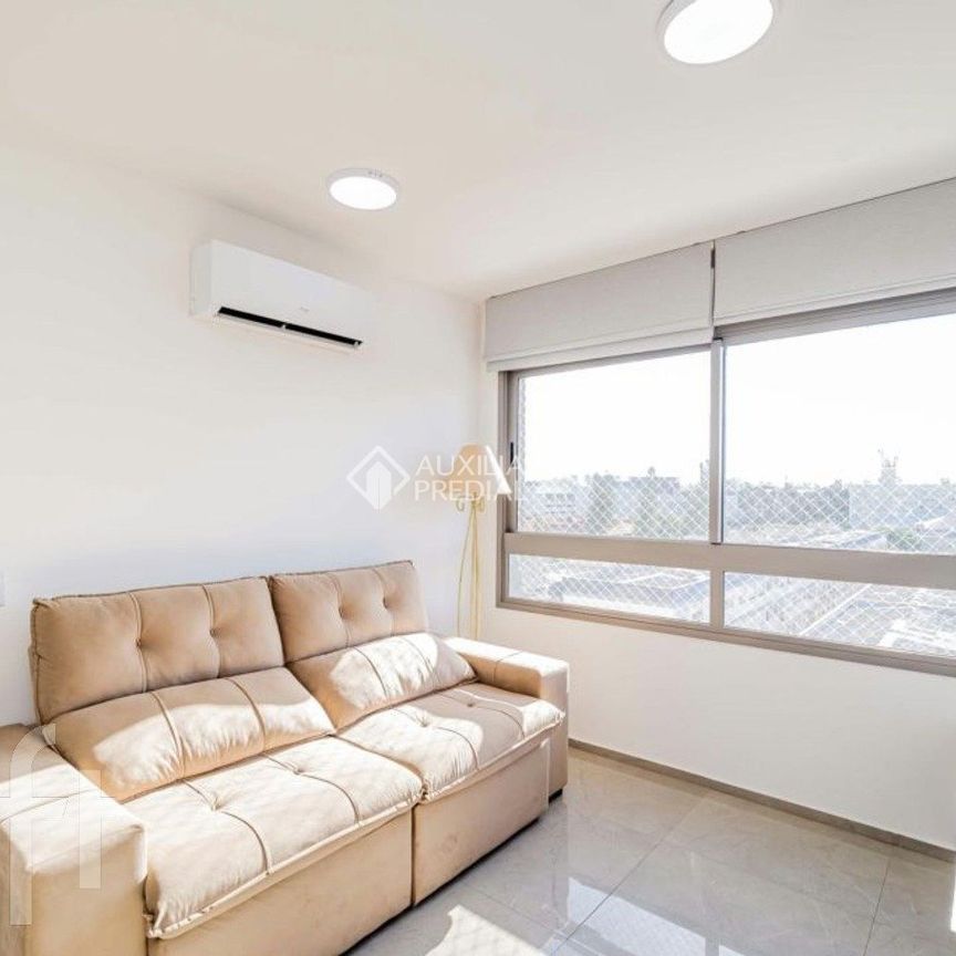 Apartamento com 1 quarto e 44m² para alugar em Vila Ipiranga, Porto Alegre. - Foto 1