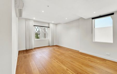 CONTEMPORARY LIVING - Photo 3