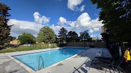 For Lease - 18 KNIGHTSBRIDGE Road Unit# 705, Brampton, Ontario - Photo 5