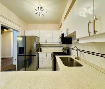 For Lease - 22 Casa Grande Street, Richmond Hill, Ontario - Photo 6