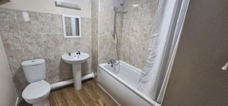 2 bedroom apartment to rent - Photo 2