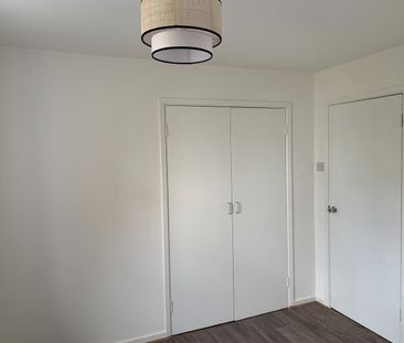 3 Bed Maisonette, Leybridge Court, SE12 - Photo 2