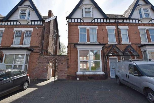 Flat, Silver Birch Road, Erdington, Birmingham, B24 - Photo 1