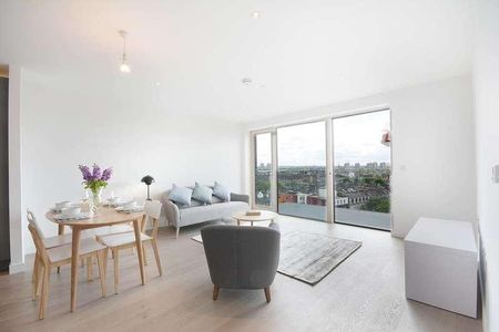 Rutherford Heights, Elephant And Castle, SE17 - Photo 2