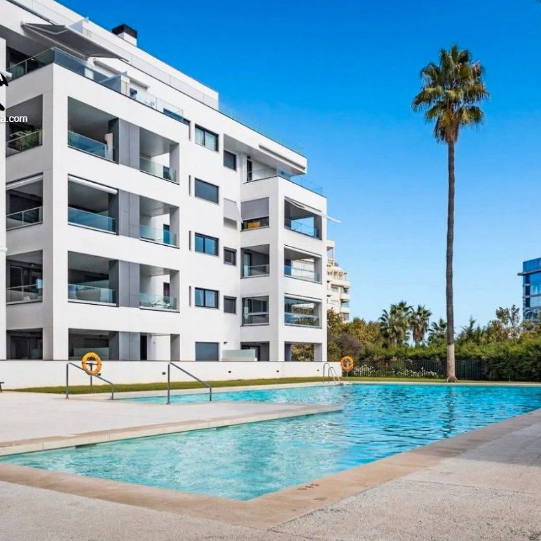 Apartamento de alquiler en Calle Pintor Pacheco, 4, Los Jardines de Marbella - La Ermita - Photo 1