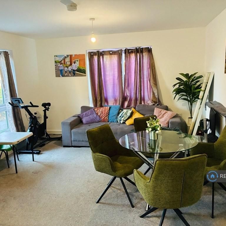 2 bedroom flat to rent - Photo 1
