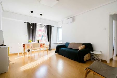 Carrer dels Sants Just i Pastor, Valencia, Valencian Community 46021 - Photo 4