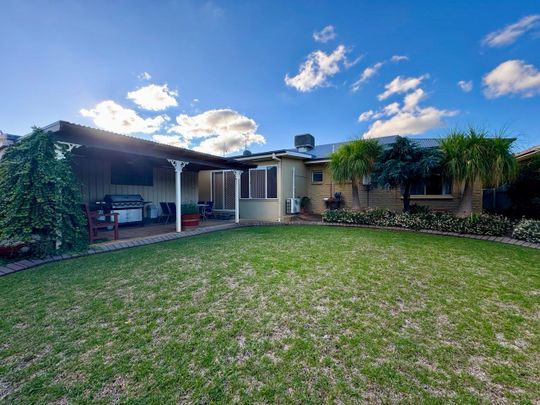 Ray White Real Estate Parkes - Photo 1