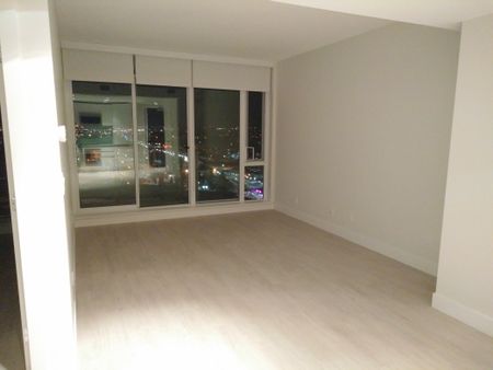1 BEDROOM+NOOK ON 25TH FLOOR NEAR DOWNTOWN STAMPEDE! - Photo 4