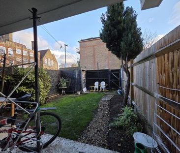 Crewkerne Court, Bolingbroke Walk, Battersea, SW11, Property for rent - Photo 4