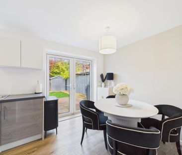 3 bedroom semi-detached house to rent - Photo 3