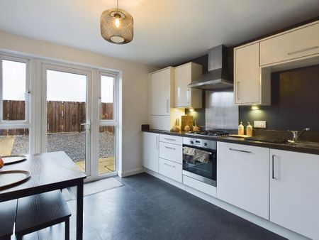 3 bedroom terraced house to rent - Photo 5