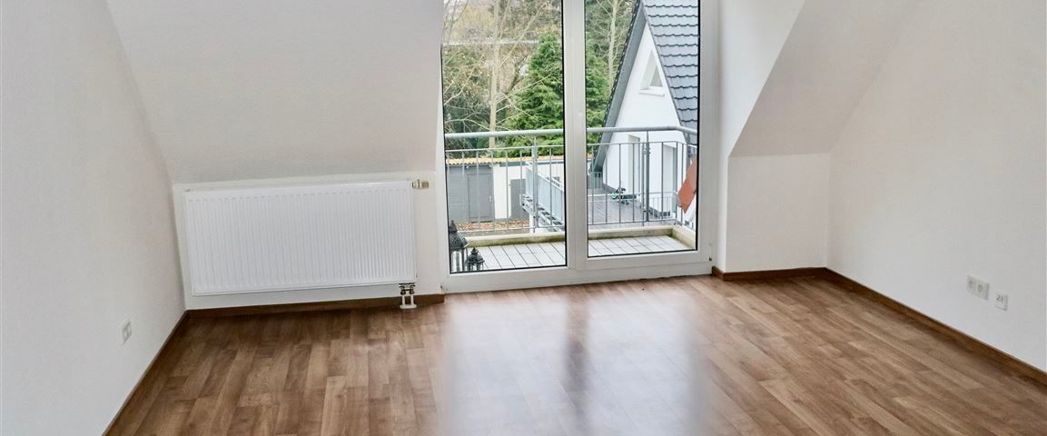 Helle Maisonette Wohnung, mit Balkon und Einbauküche in Bremen Kattenturm - Foto 1