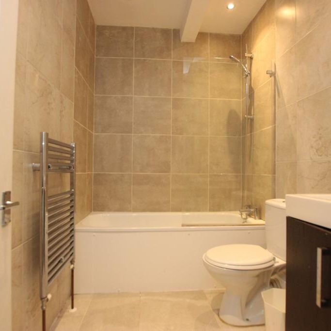 3 bedroom terraced house to rent - Photo 1