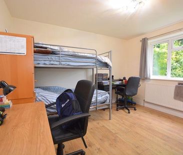 2 bedroom maisonette to rent - Photo 2