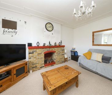 Harefield Road, Uxbridge, UB8 - Photo 2