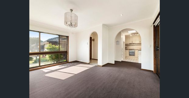 Spacious Villa in the Heart of Fairfield - Photo 1