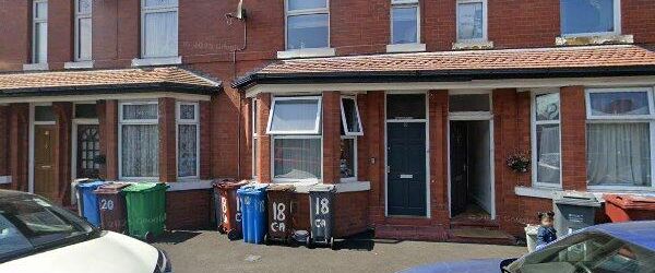 3 Bed Terraced House, Churchill Avenue, M16 - Photo 1