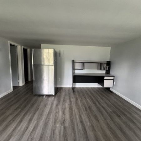 12 Garden St, Unit 9, Lansdowne, ON - Photo 1