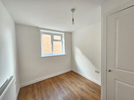 Winchester Road, Southampton - Photo 2