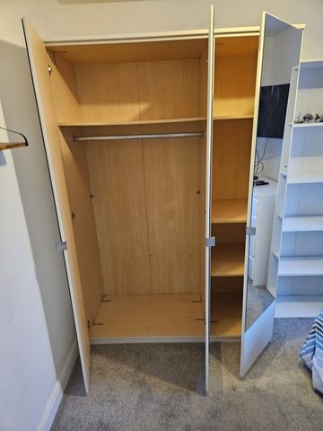 Room in a Shared House, Elizabeth Fry Place, SE18 - Photo 3