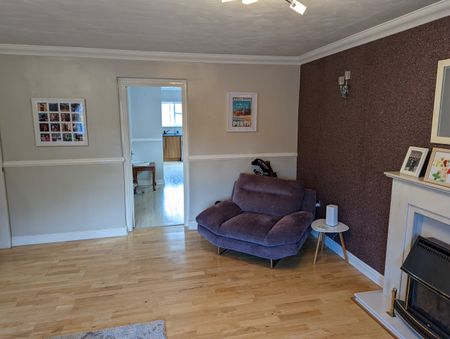 2 Bed Flat, Little Parkfield Road, L17 - Photo 2