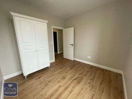 Location Appartement 4 pièces 86m² POITIERS 86000 - Photo 4