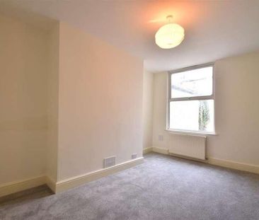 South Terrace, Hastings, TN34 - Photo 3