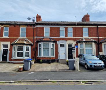 Clevedon Road, Blackpool - Photo 3