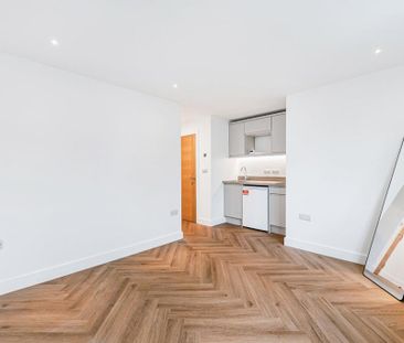 Studio to rent - Photo 4